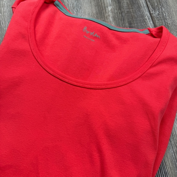 Boden Women's‎ Size 8 Red Long Sleeve Crew Neck Shirt - Picture 1 of 6